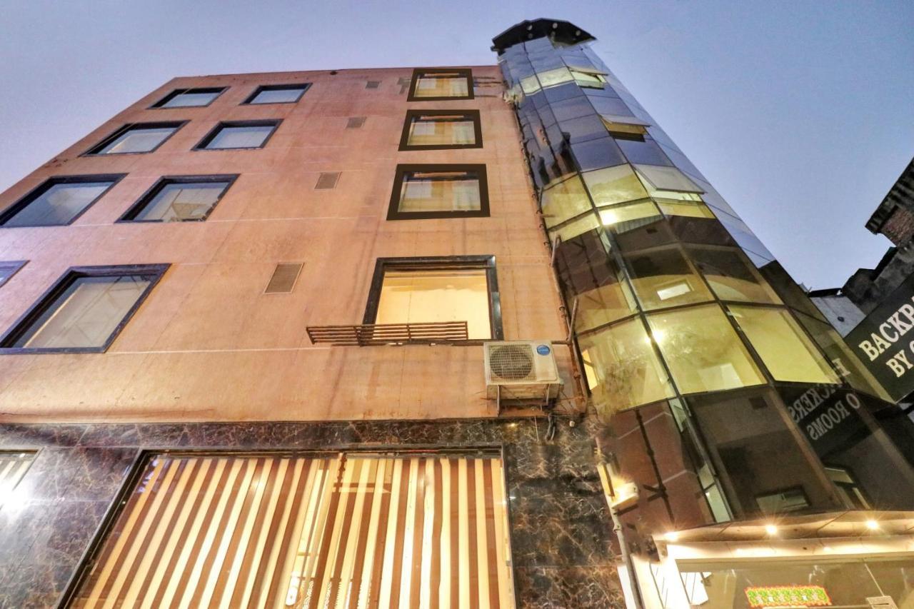 Oyo 23368 Boutique Hotel Paragon Nova Deli Exterior foto
